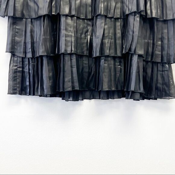 DKNY Jeans Plus Size Three Tiered Pleated Mini Skirt, Black Size 24 - Picture 3 of 9